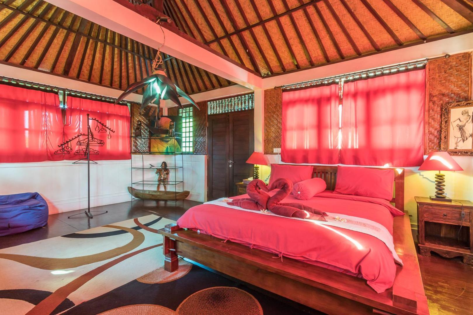 Blue - 4br Authentic And Atypical In Villa Seminyak (Bali)