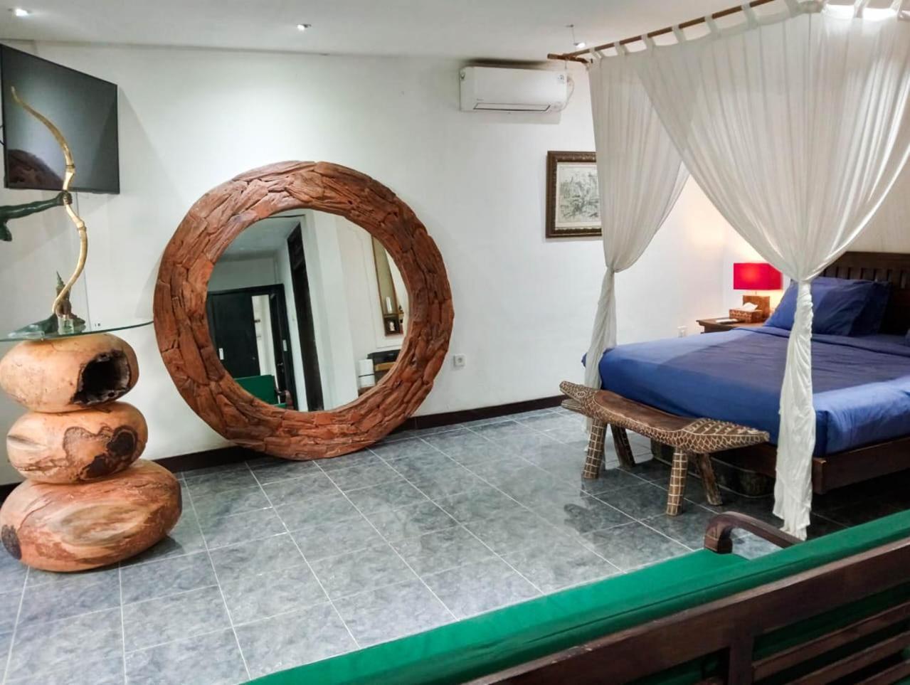 Blue - 4br Authentic And Atypical In Villa